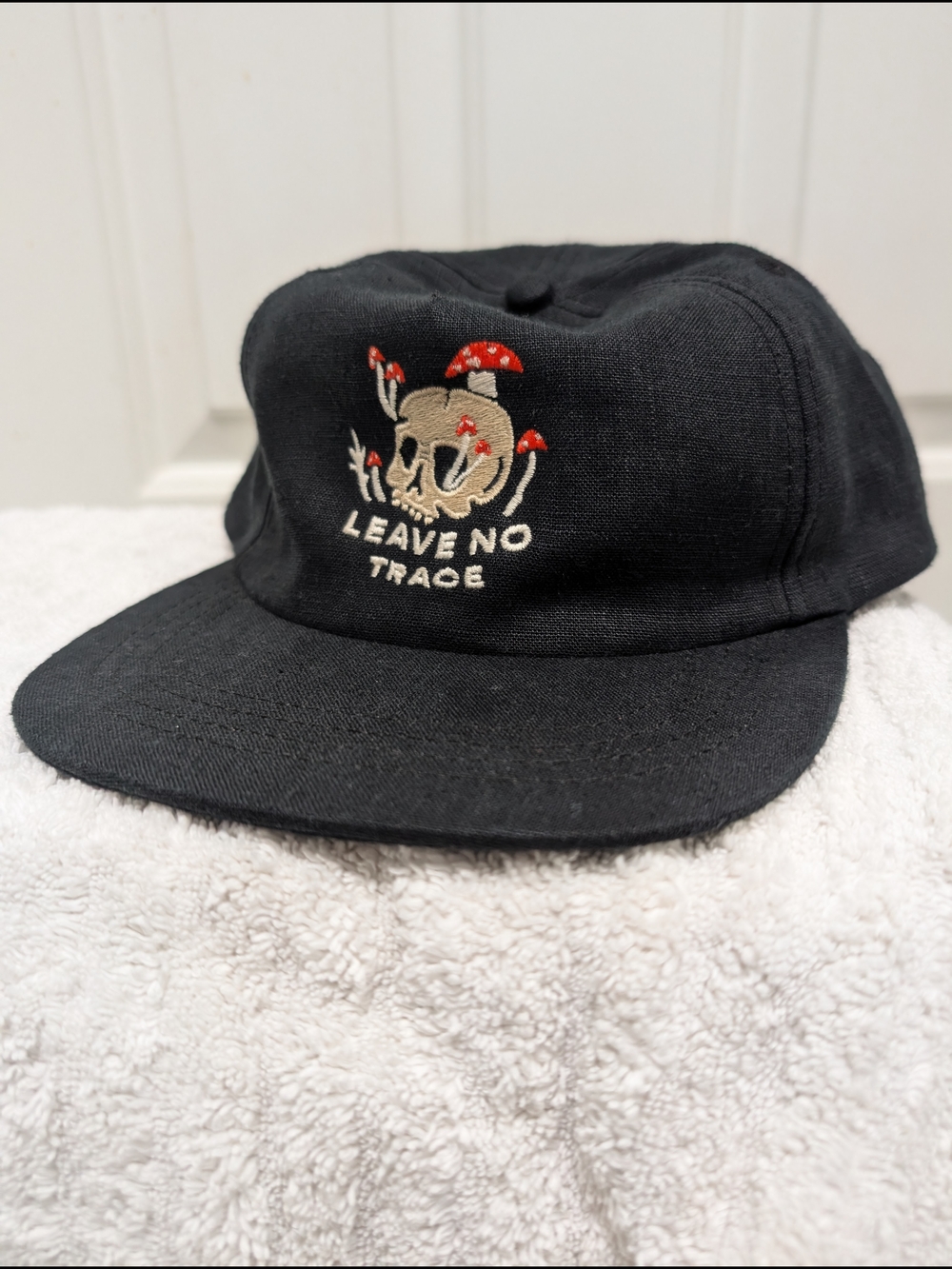 Black 'Leave No Trace' Embroidered Skate Cap